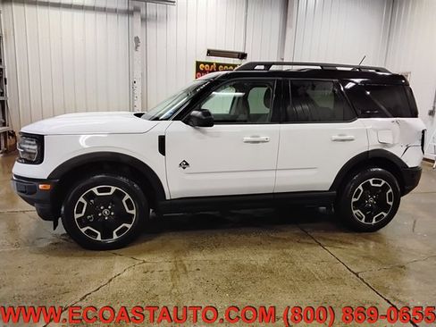 Used 2024 Ford Bronco Sport Outer Banks w/ Tech Package AWD/4WD image 2