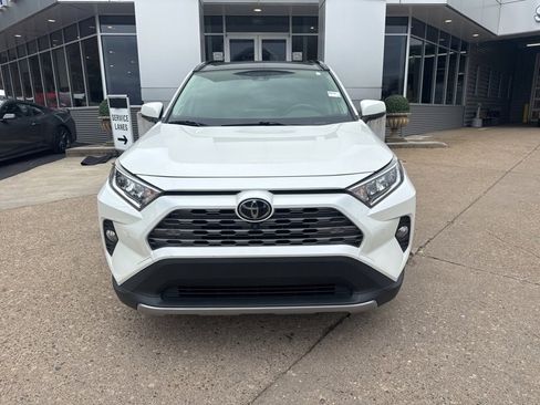 Used 2019 Toyota RAV4 Limited w/ Advanced Technology Package image 2