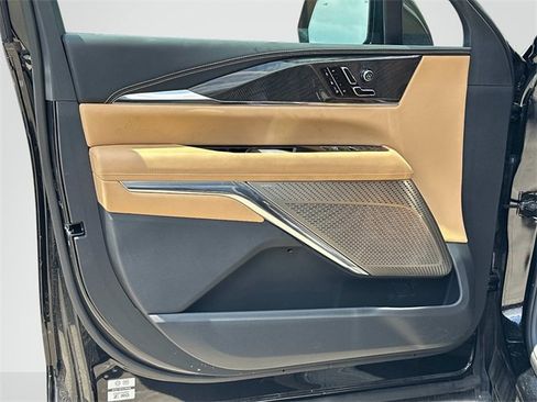 New 2025 Cadillac Escalade IQ Luxury 2 image 9