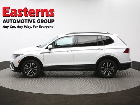Used 2022 Volkswagen Tiguan S image 59
