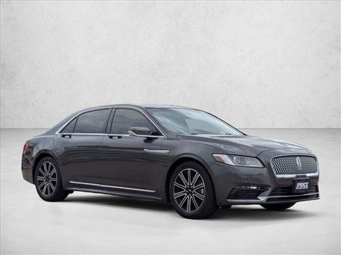 Used 2017 Lincoln Continental Reserve FWD image 3