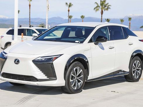 Used 2025 Lexus RZ 300e w/ Accessory Package (2T) image 3