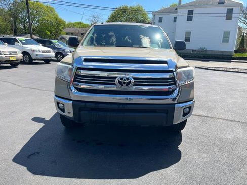 Used 2017 Toyota Tundra SR5 w/ TRD Off Road Package AWD/4WD image 6