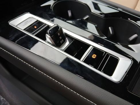 New 2026 Volkswagen Atlas Cross Sport SE image 22