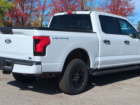 New 2025 Ford F150 Lightning XLT image 6