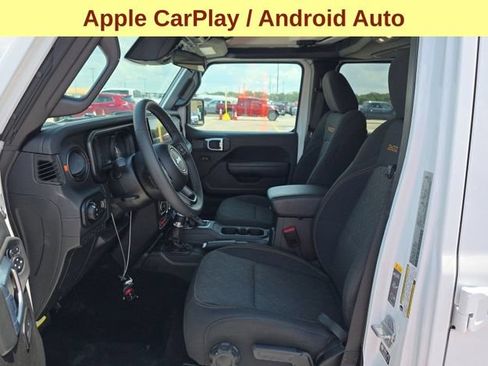 Used 2026 Jeep Gladiator Mojave AWD/4WD image 5