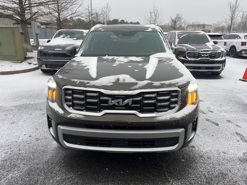 Certified 2025 Kia Telluride S image 2