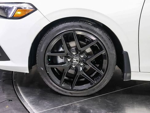 Used 2024 Honda Civic Sport image 9