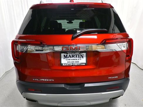 Used 2022 GMC Acadia SLT w/ Technology Package image 4