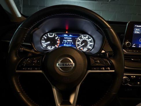 Used 2019 Nissan Altima 2.5 SR w/ SR Premium Package FWD image 10