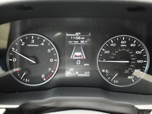 Used 2024 Subaru Crosstrek 2.0i Premium w/ Crosstrek Mirror Package AWD/4WD image 28