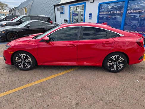 Used 2018 Honda Civic EX-T image 8