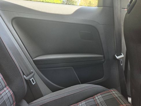 Used 2015 Volkswagen GTI S FWD image 27