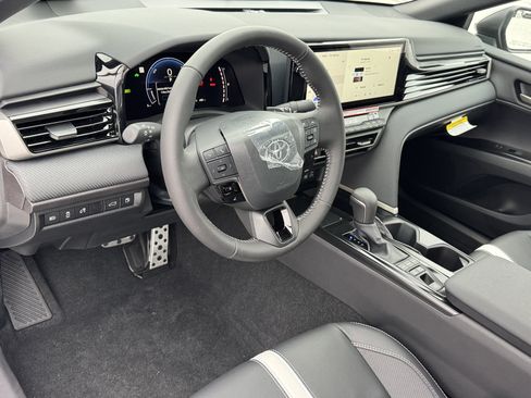 New 2026 Toyota Camry SE FWD image 16
