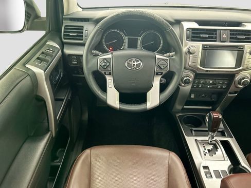 Used 2016 Toyota 4Runner Limited AWD/4WD image 10