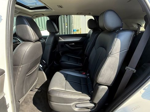 Used 2024 MAZDA CX-90 3.3 Turbo w/ Preferred Plus AWD/4WD image 25