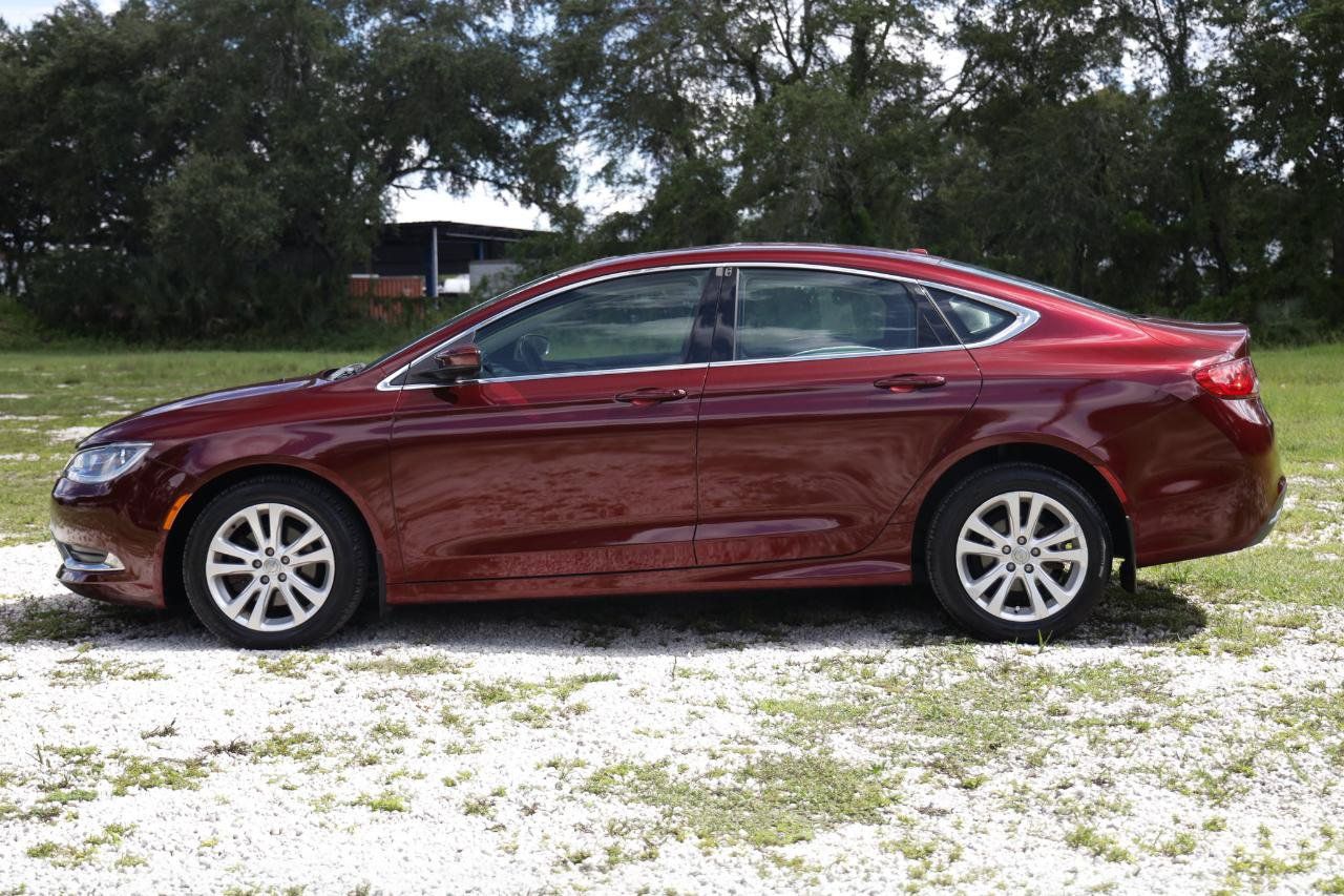 Used 2015 Chrysler 200 Limited w/ Convenience Group FWD image 3
