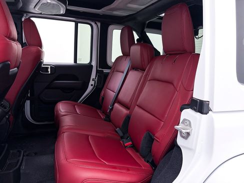 Used 2024 Jeep Wrangler Unlimited Rubicon 392 image 42