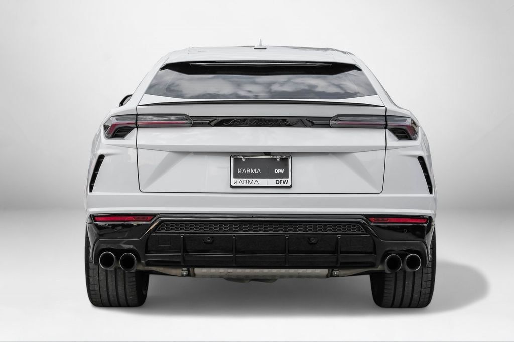 Used 2022 Lamborghini Urus AWD/4WD image 7