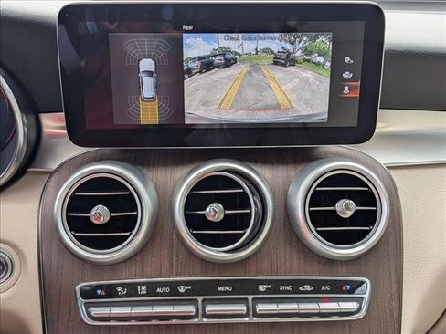 Used 2022 Mercedes-Benz GLC 300 image 14