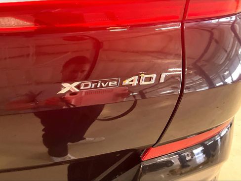 Used 2025 BMW X6 xDrive40i w/ Climate Comfort Package AWD/4WD image 9