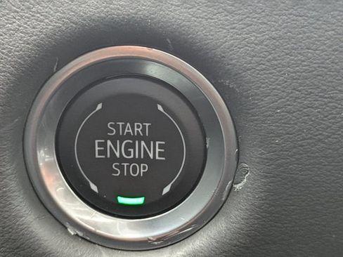 Used 2025 Cadillac Escalade V AWD/4WD image 32