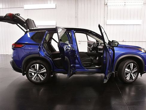 Used 2023 Nissan Rogue Platinum w/ Platinum Premium Package AWD/4WD image 31