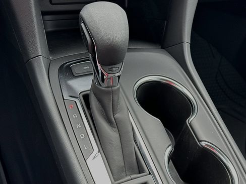 New 2024 Chevrolet Equinox LS w/ LS Convenience Package image 18