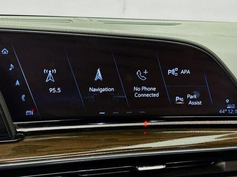 Used 2023 Cadillac Escalade ESV Sport Platinum w/ LPO, ONYX Package image 13