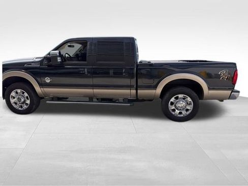 Used 2012 Ford F250 Lariat w/ Chrome Pkg image 12