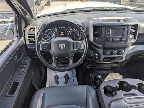 Used 2024 RAM 2500 Tradesman w/ Chrome Appearance Group image 19