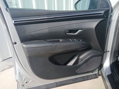 Used 2023 Hyundai Tucson SE image 10