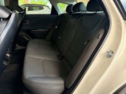Used 2025 Kia K4 FWD image 22