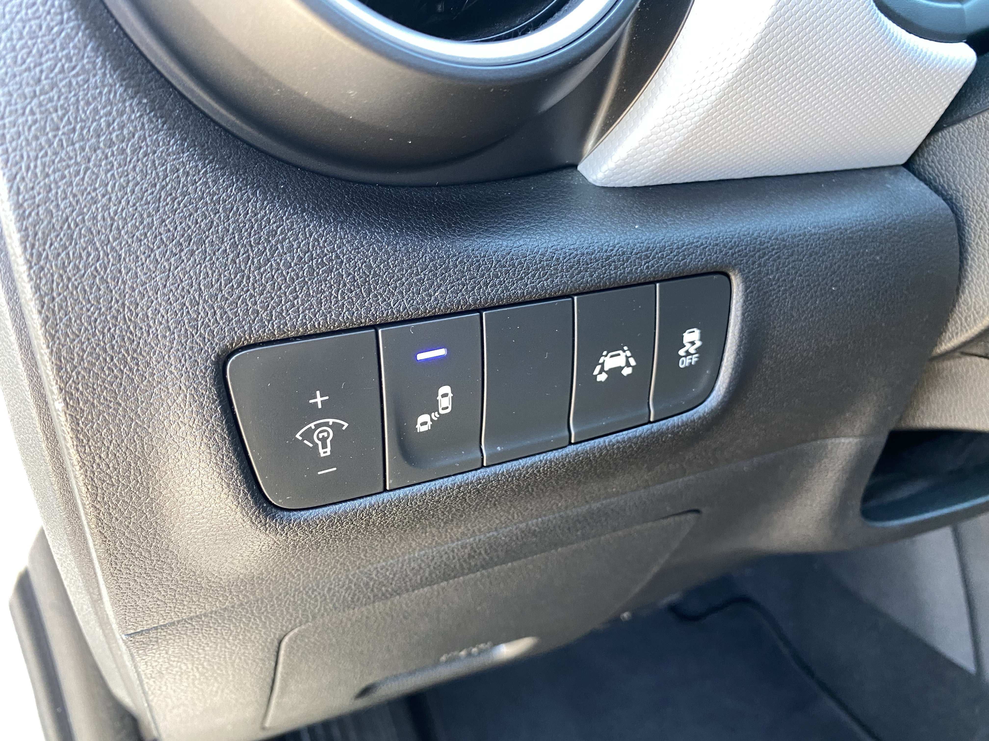 Used 2020 Hyundai Kona SEL FWD image 20