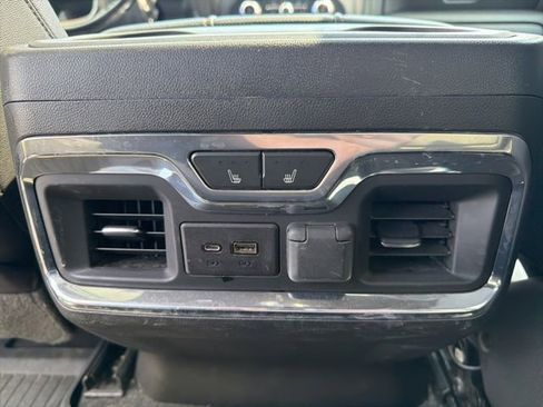 Used 2022 GMC Sierra 2500 AT4 w/ AT4 Premium Plus Package AWD/4WD image 23