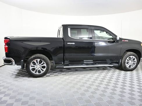 Used 2025 Chevrolet Silverado 1500 LTZ AWD/4WD image 7