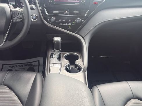 Used 2024 Toyota Camry SE w/ Convenience Package FWD image 15