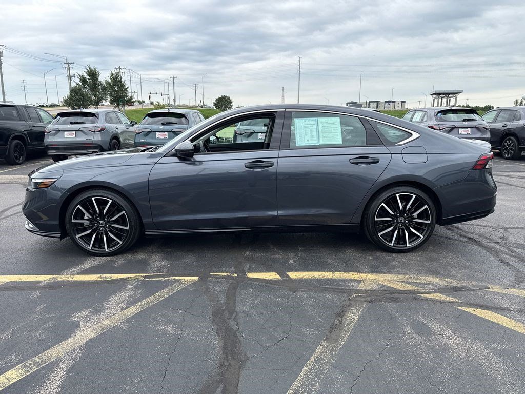 Certified 2023 Honda Accord Touring image 9