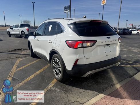 Used 2020 Ford Escape SEL image 3