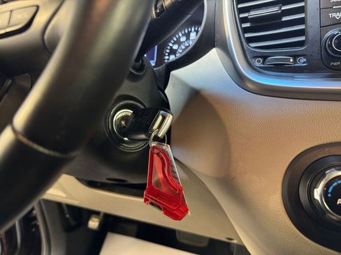Used 2017 Kia Sorento AWD w/ LX Convenience Package image 29