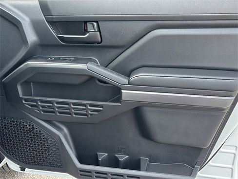 New 2026 Toyota Tacoma SR5 image 10