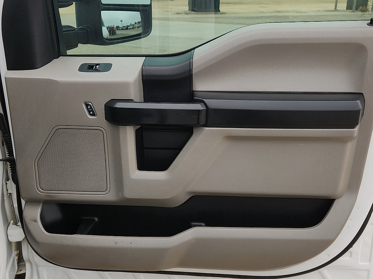 Used 2018 Ford F250 XL w/ Power Equipment Group AWD/4WD image 13