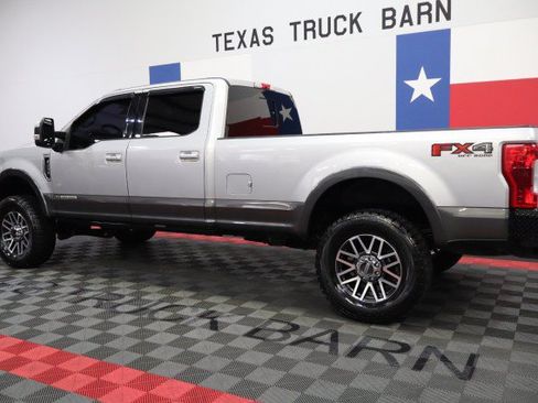 Used 2019 Ford F250 Lariat w/ Tow Technology Bundle AWD/4WD image 5