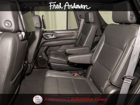 Used 2021 Chevrolet Tahoe Z71 w/ Luxury Package AWD/4WD image 10