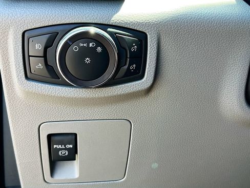 Used 2019 Ford F150 XL w/ Equipment Group 101A Mid RWD image 10
