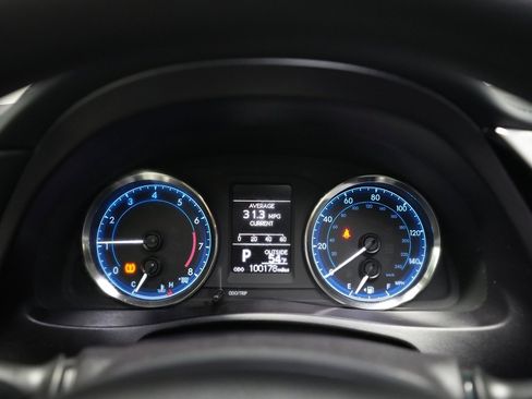 Used 2019 Toyota Corolla LE image 19