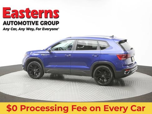 Used 2022 Volkswagen Taos SE w/ Panoramic Sunroof Package AWD/4WD image 62