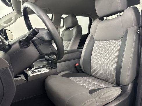 Used 2019 Toyota Tundra SR5 w/ SR5 Upgrade Package AWD/4WD image 19