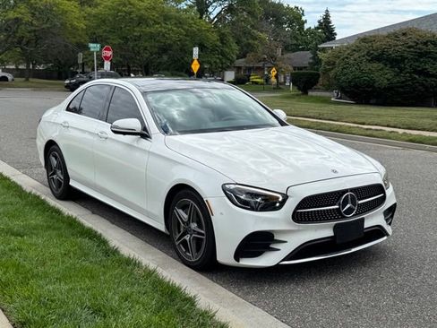 Used 2021 Mercedes-Benz E 350 4MATIC Sedan w/ Premium Package image 3