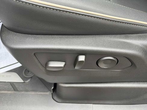 Used 2024 Chevrolet Tahoe Premier image 14